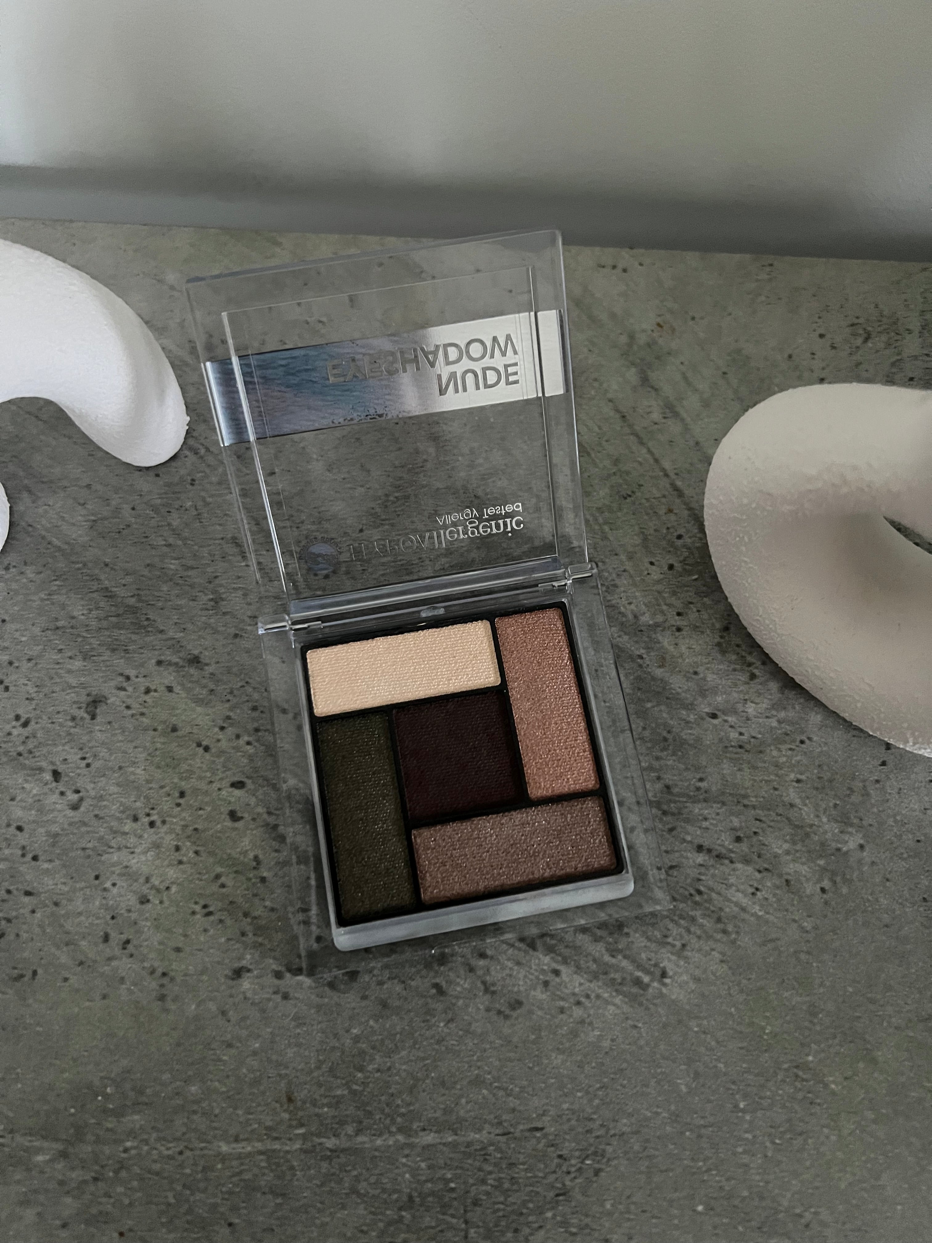 Palette Yeux Nude Hypoallergénique – 5 Fards à Paupières pour Yeux Sensibles – Bell