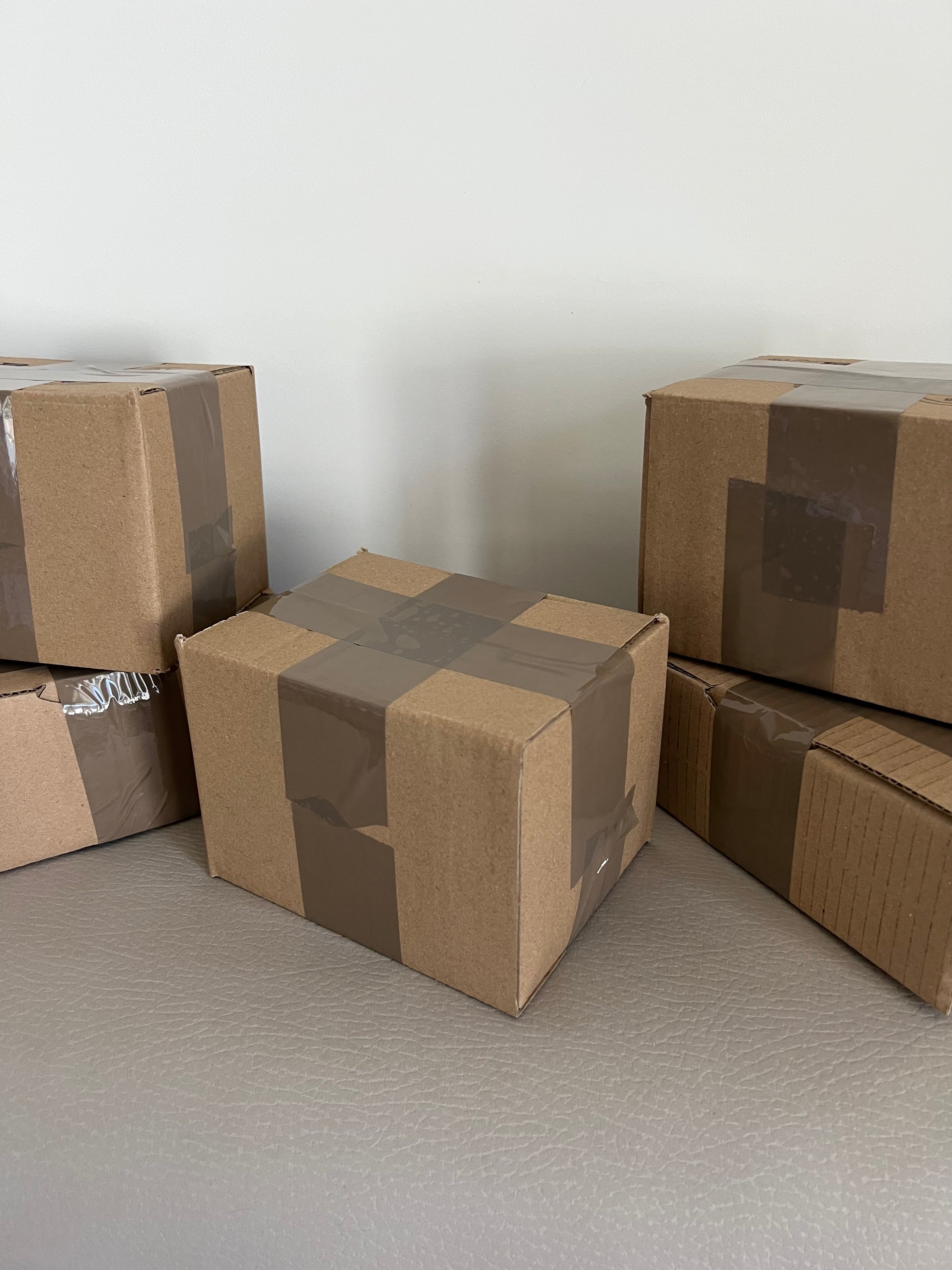 🎁 Carton Surprise – 20 Produits