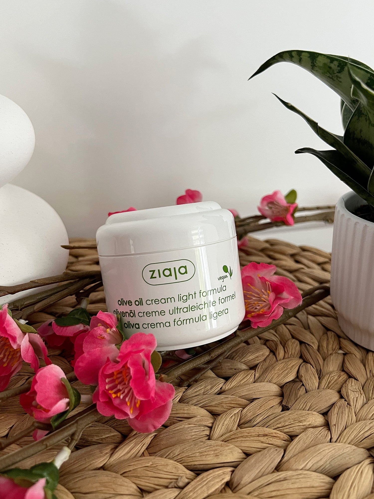 Crème Visage Hydratante &amp; Lissante – Confort et Douceur Quotidienne