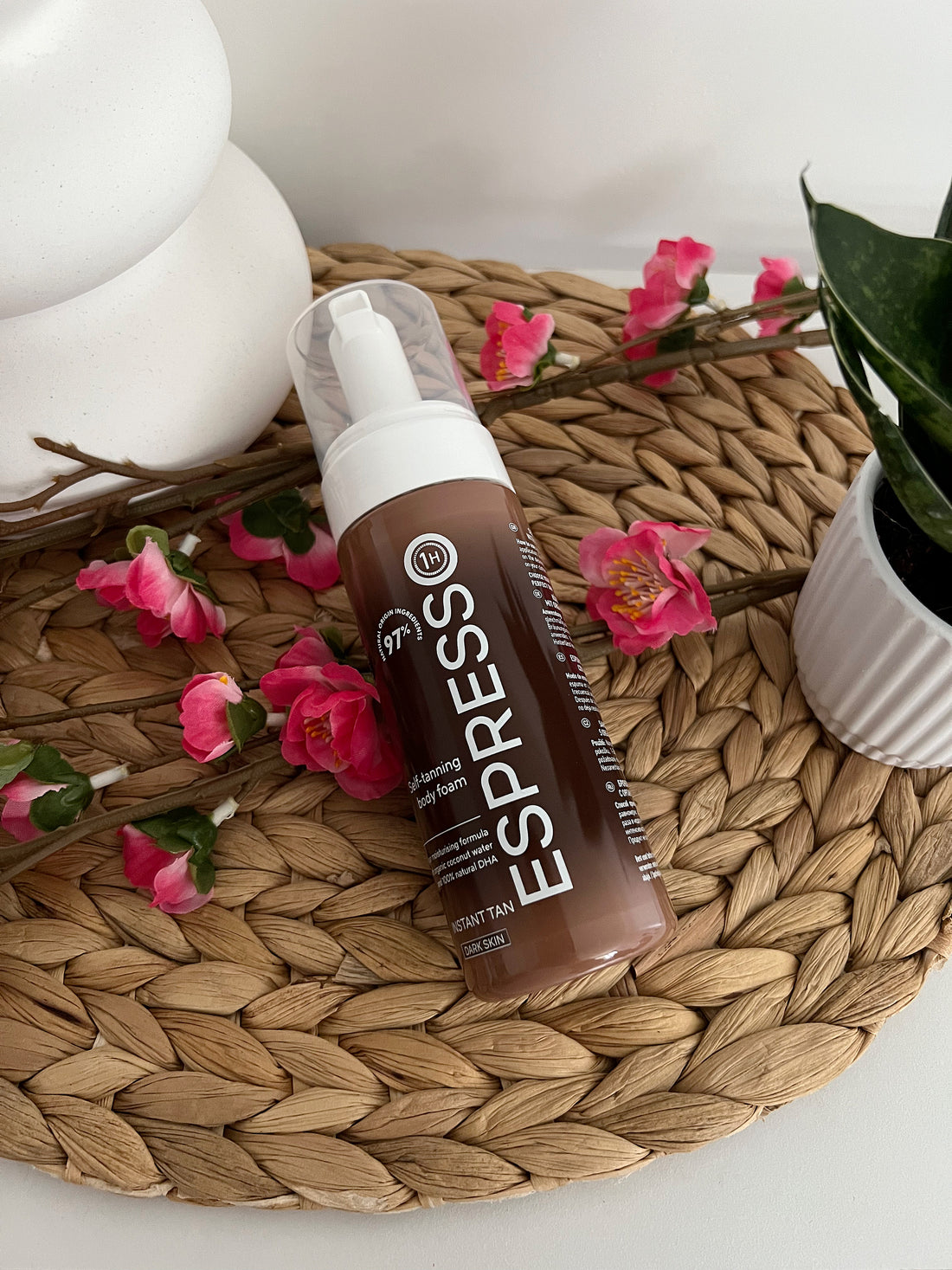 Mousse Autobronzante – Teint Doré et Lumineux Sans Soleil