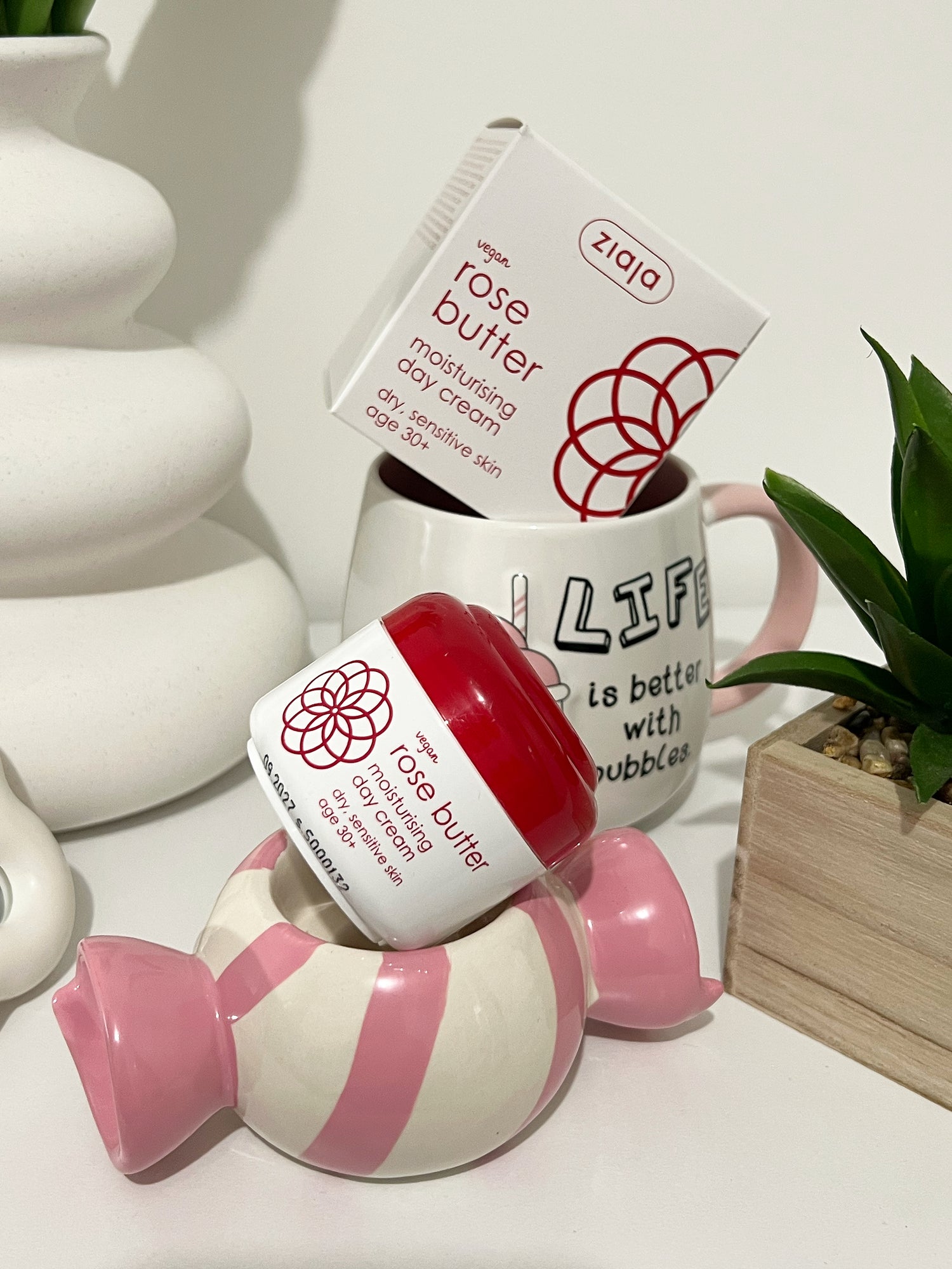 Crème de Jour au Beurre de Rose